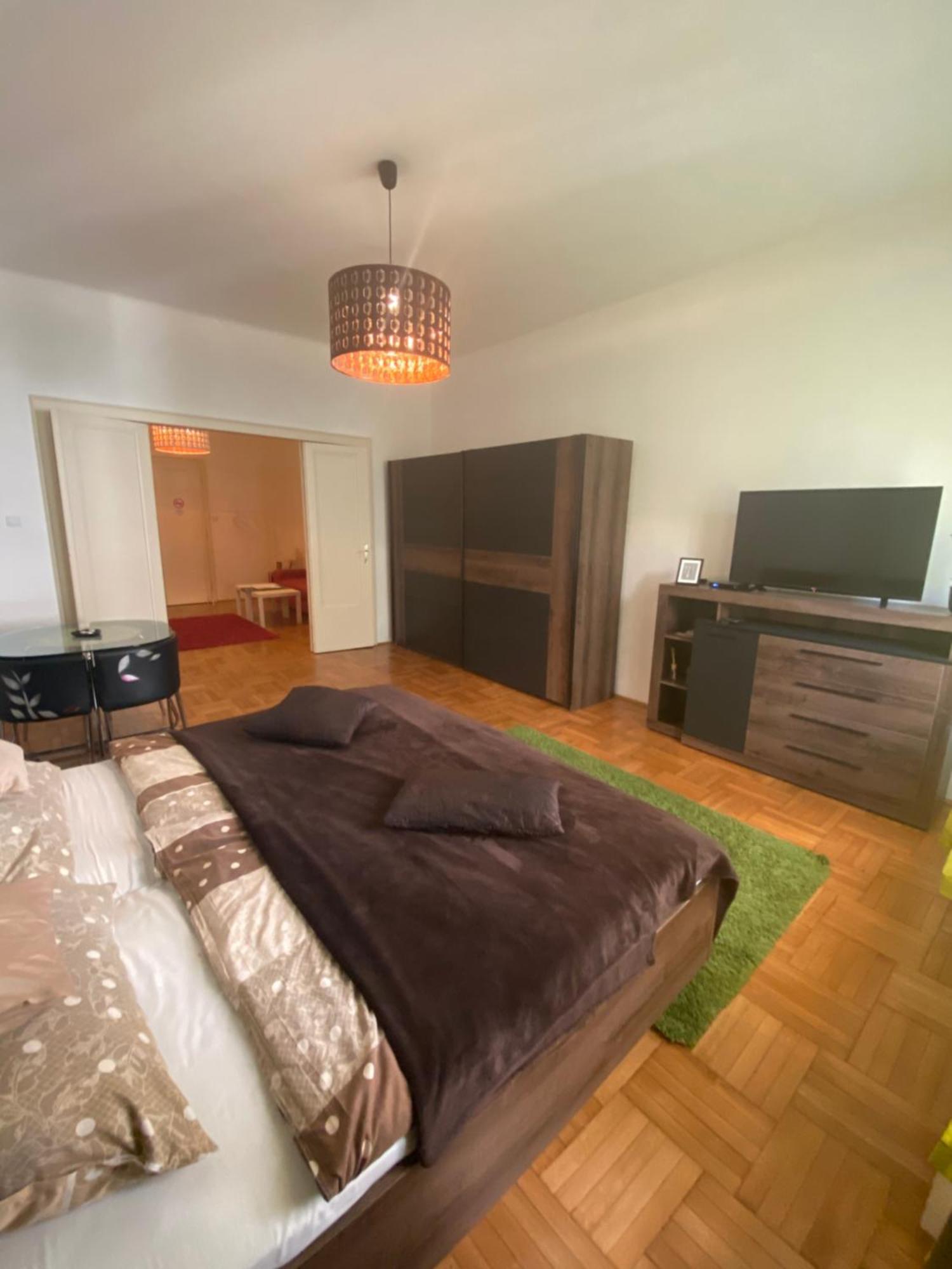 Come & Stay Apartments And Rooms City Center ブダペスト エクステリア 写真